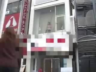 Japoneze vajzë fucked në dritare video